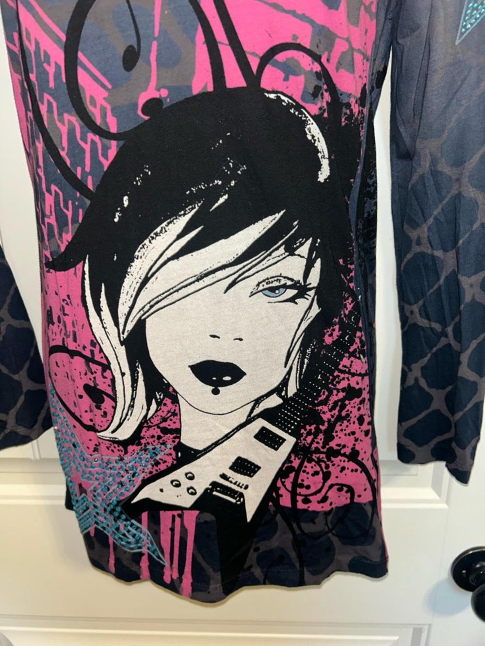 NWT Christian Audigier Crystal Rick Rocker Girl Long Sleeve T-Shirt Sz M - Picture 3 of 8
